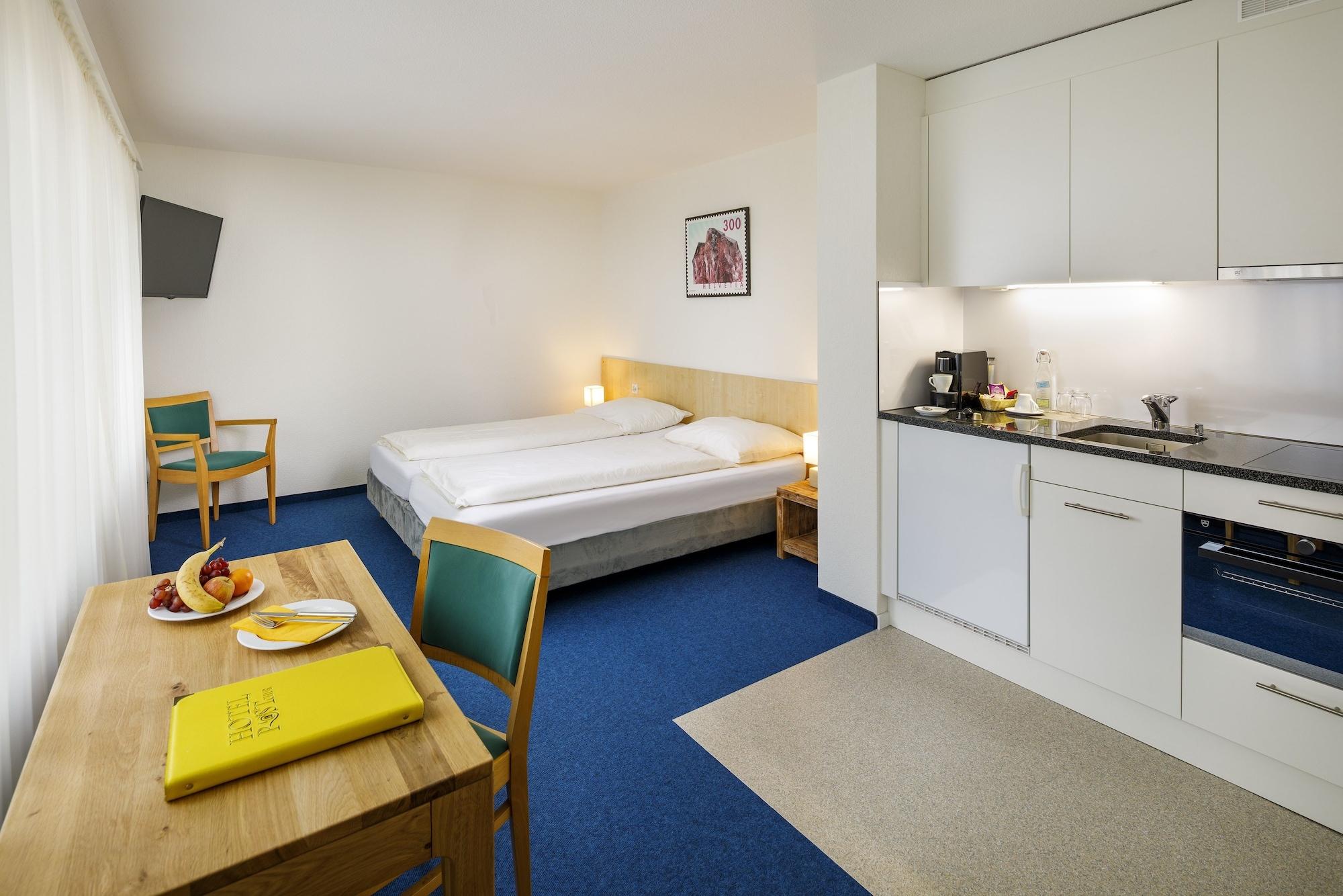 Central Hotel Post Chur Bagian luar foto